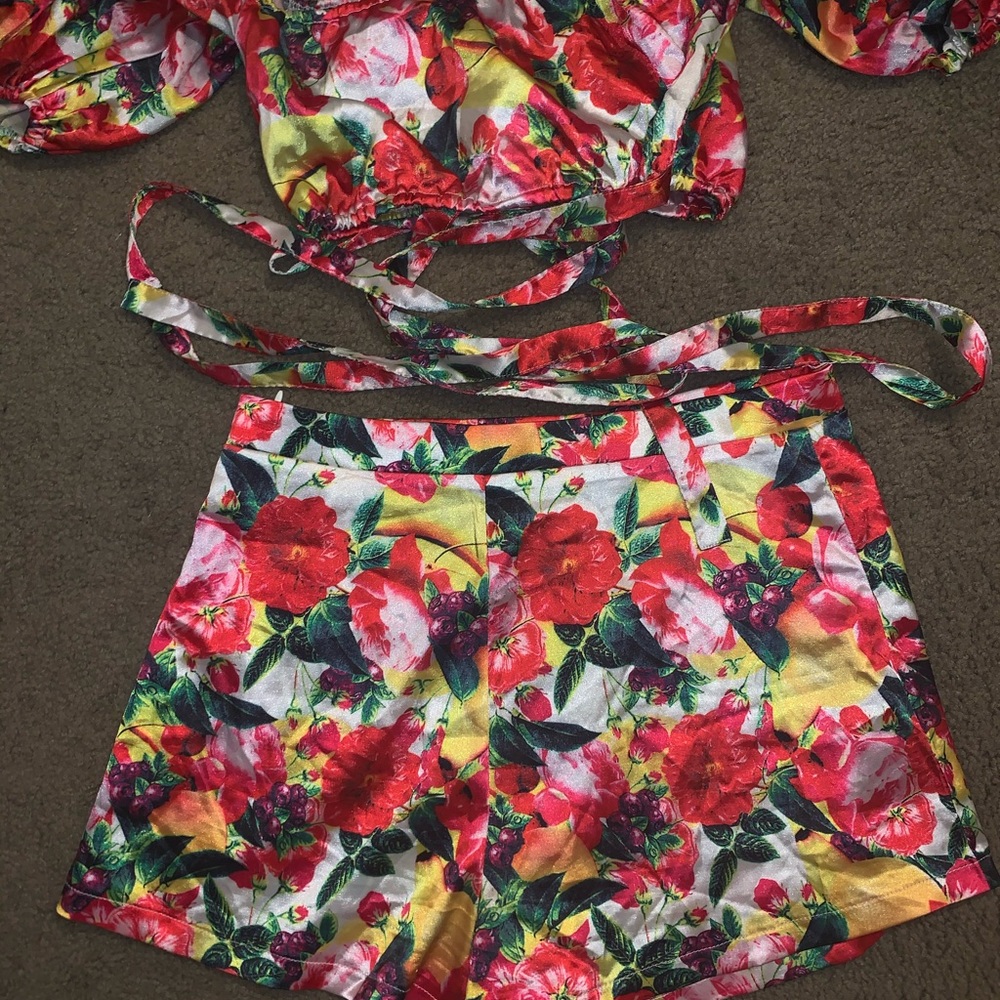 2 Piece Set - image 1
